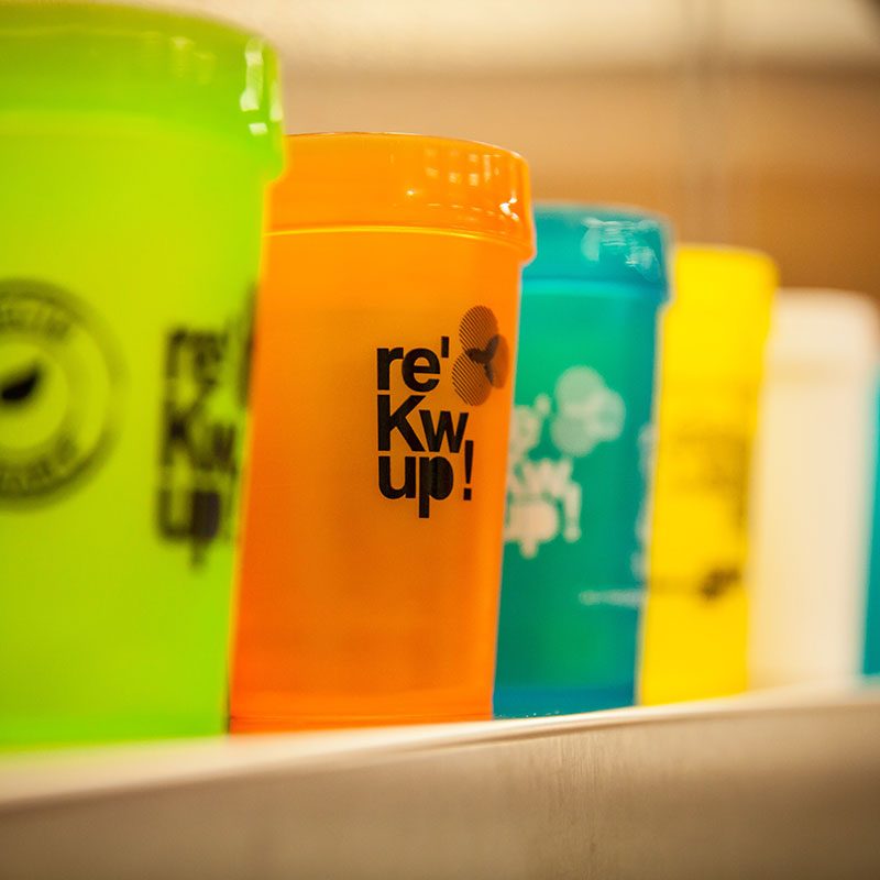 Rekwup est une coopérative écoresponsable qui vous propose la vente ou la location de gobelets réutilisables