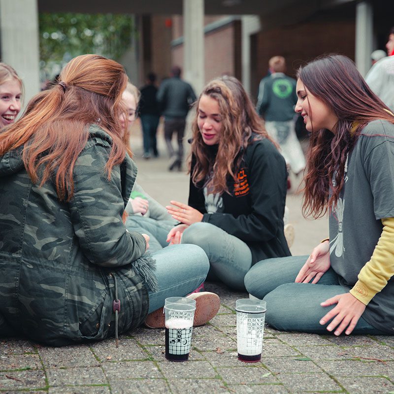 Rekwup, coopérative écoresponsable active dans la vente de gobelets réutilisables, est partenaire de nombreux évènements estudiantins